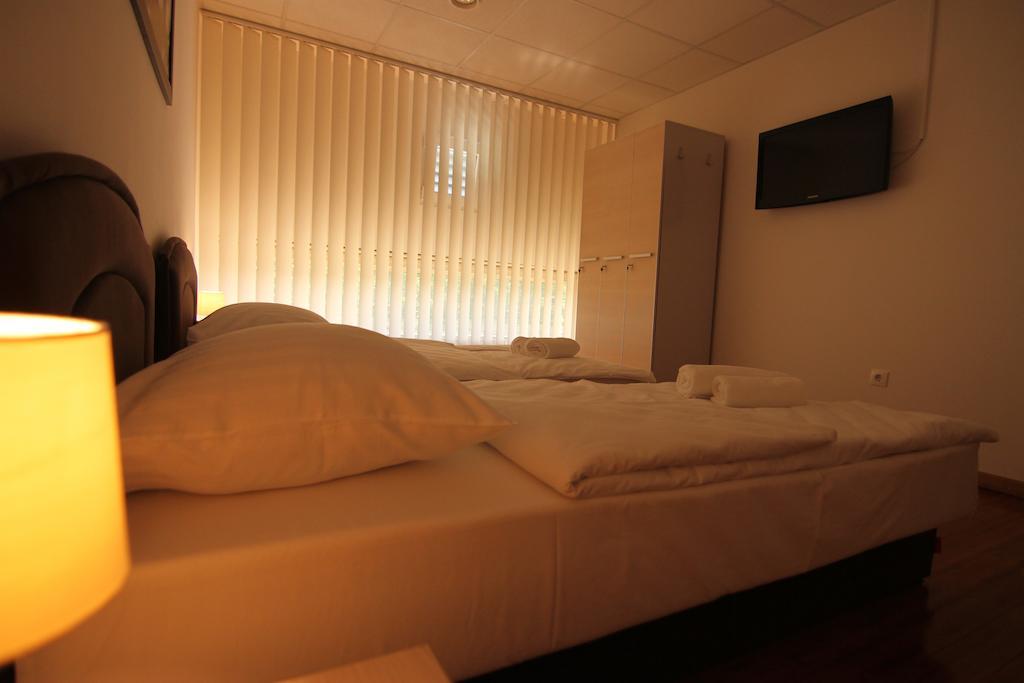 Rooms Xxl Zagreb Rom bilde