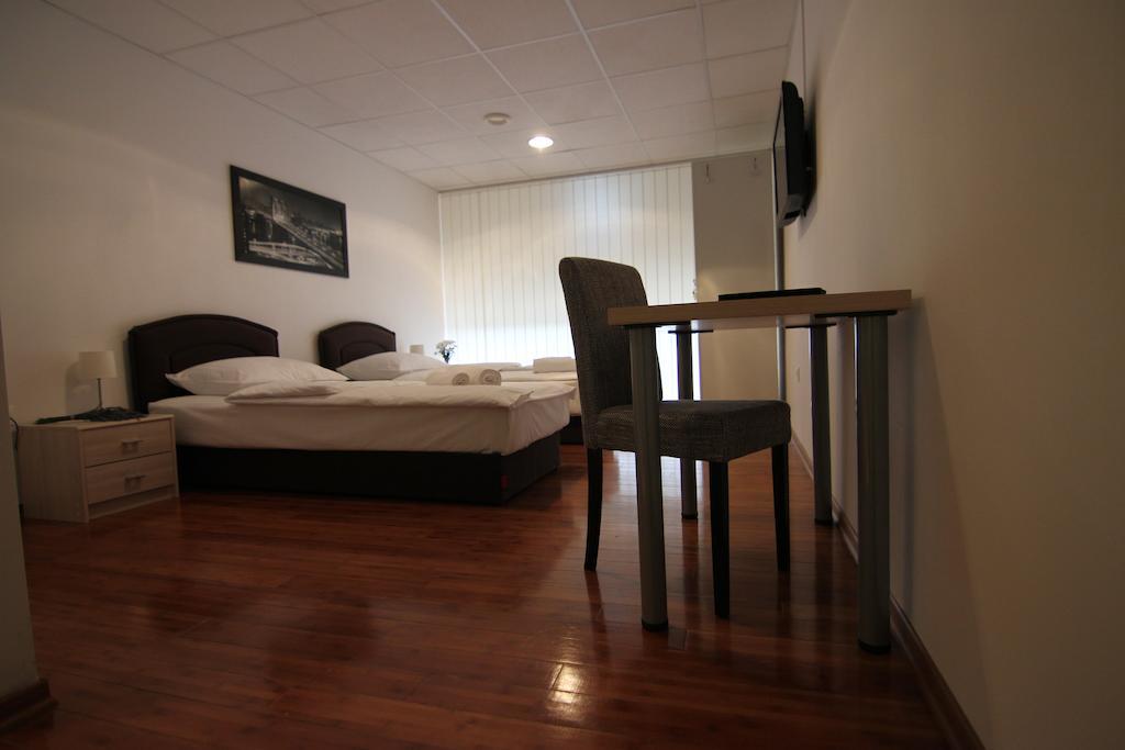 Rooms Xxl Zagreb Rom bilde